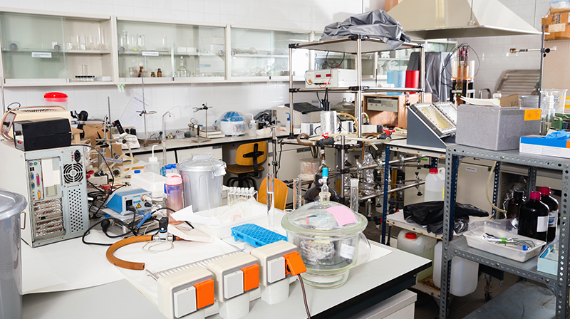 Research Lab Adobestock 298069482